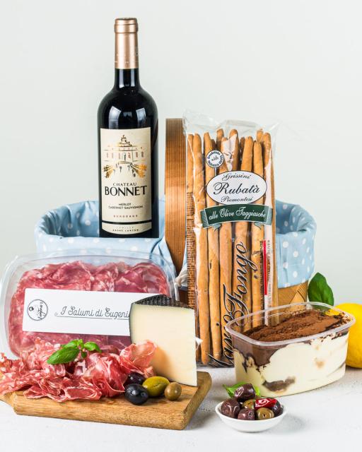 Piccolo gourmet box with Chateau Bonnet red wine