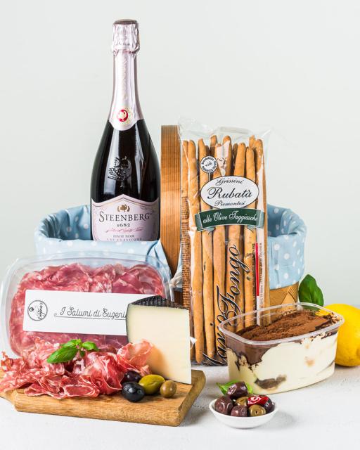 Piccolo gourmet box with Steenberg Pinot Noir Rosé sparkling wine