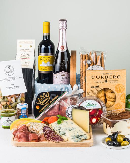 Grande gourmet box with Aurore de Dauzac red wine and Steenberg sparkling wine