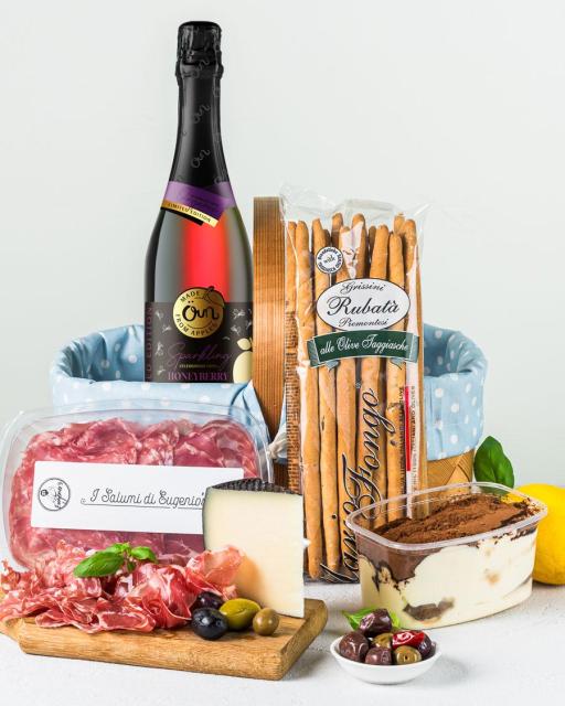 Piccolo gourmet box with honeyberry & thyme sparkling drink (non-alcoholic)